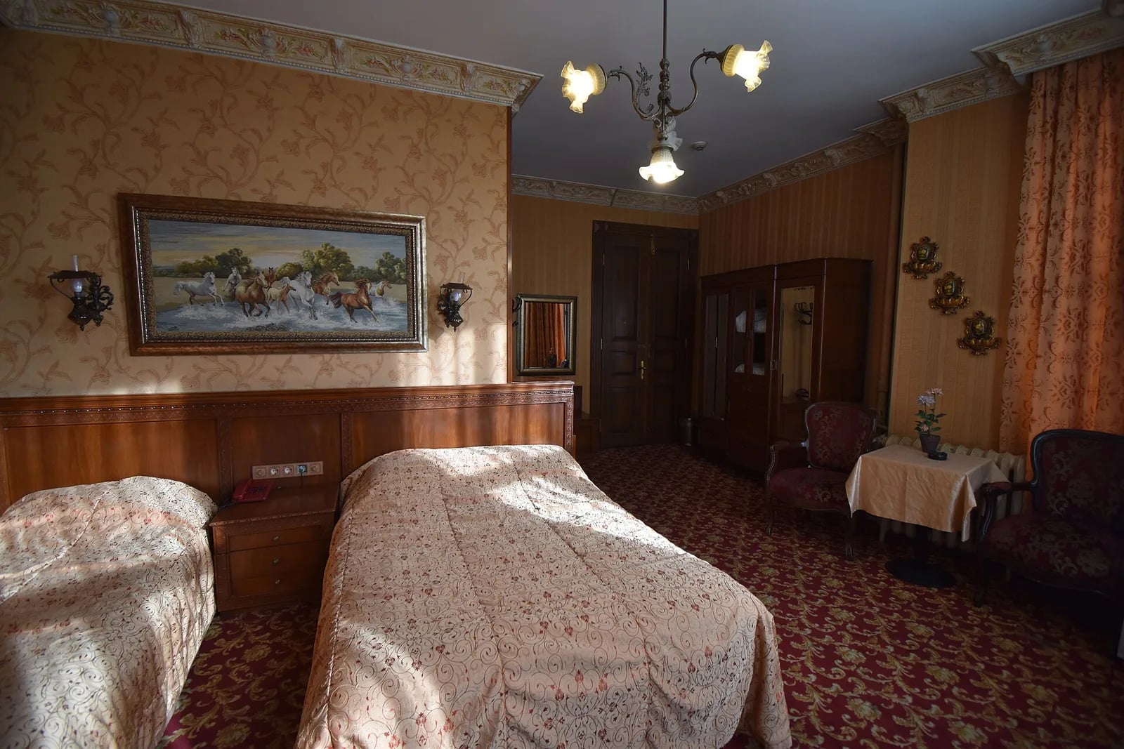 Grand Hotel de Londres - Service banner image