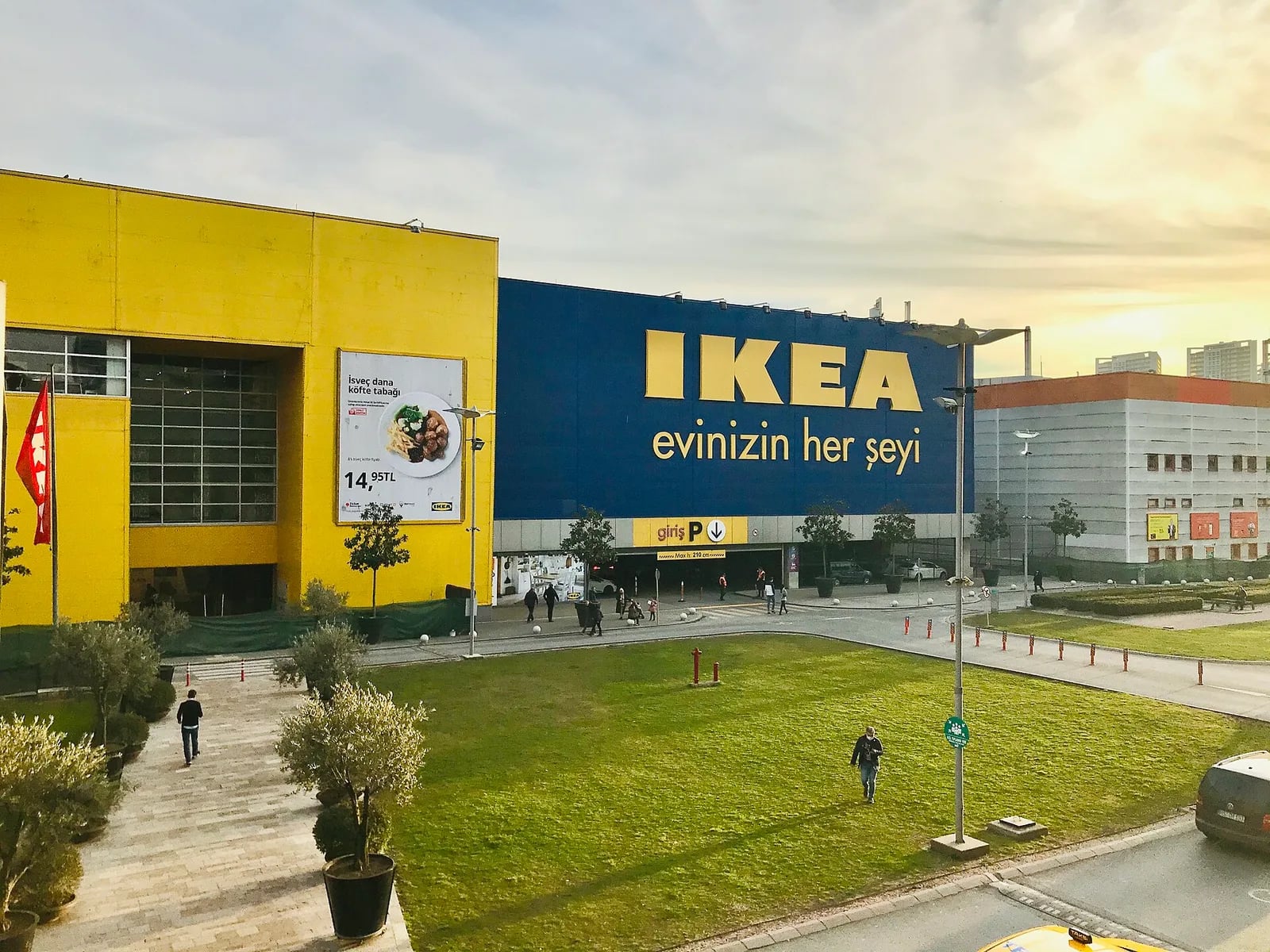 Forum Istanbul Shopping and Life Center - Service banner image