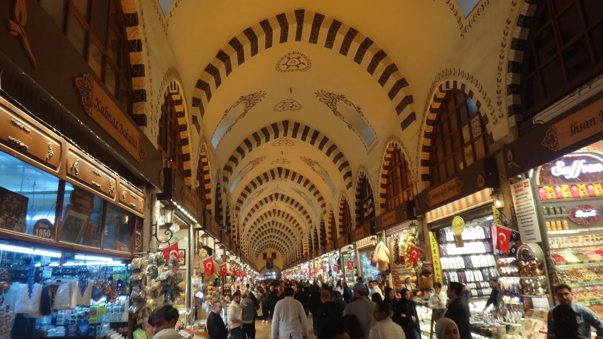 Bazaar Égyptien (Mısır Çarşısı ) - Photo 10