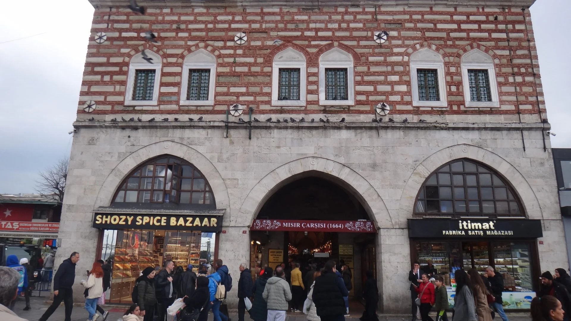 Bazaar Égyptien (Mısır Çarşısı ) - Photo 19
