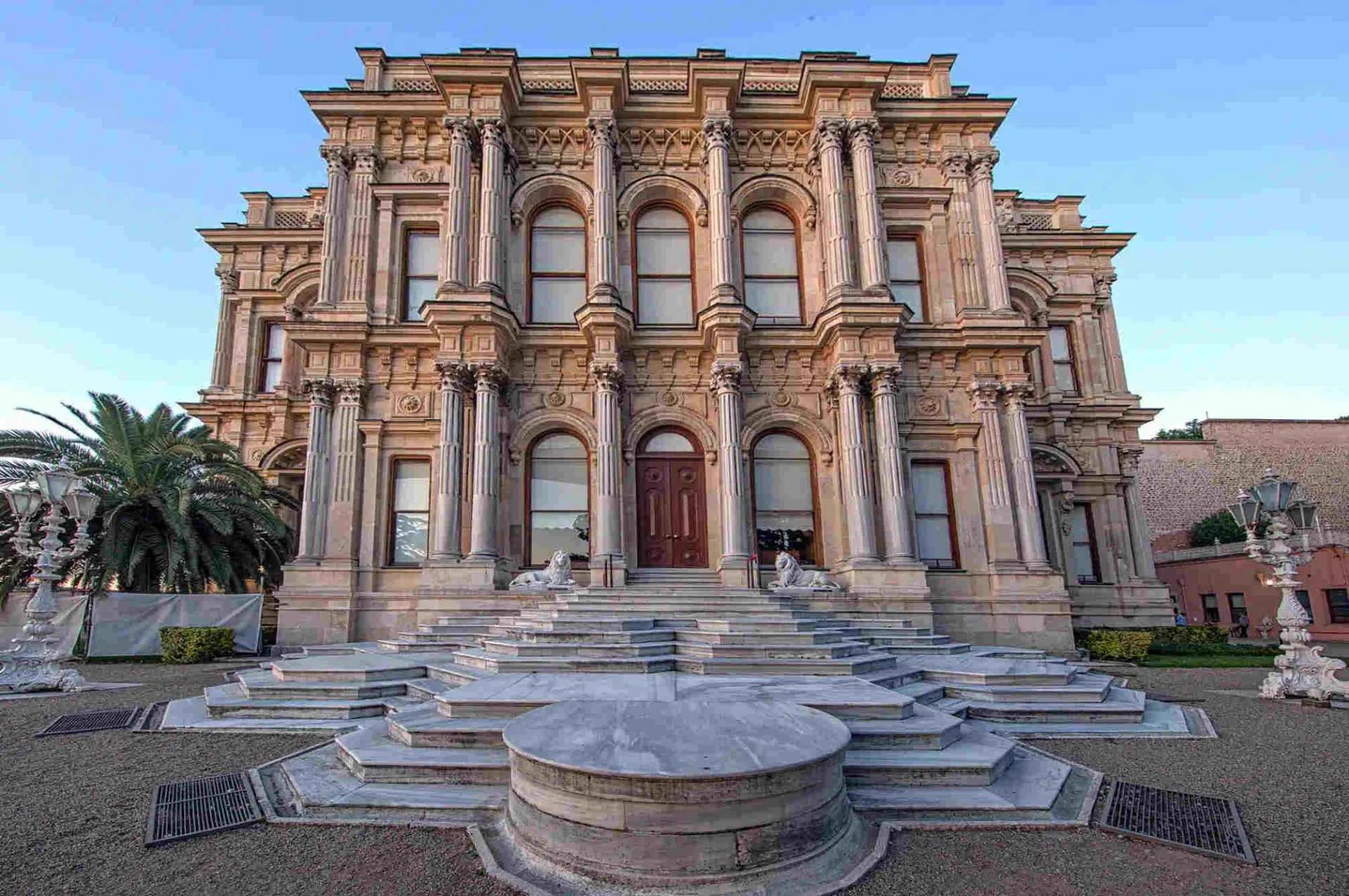 Beylerbeyi Palace - Photo 6