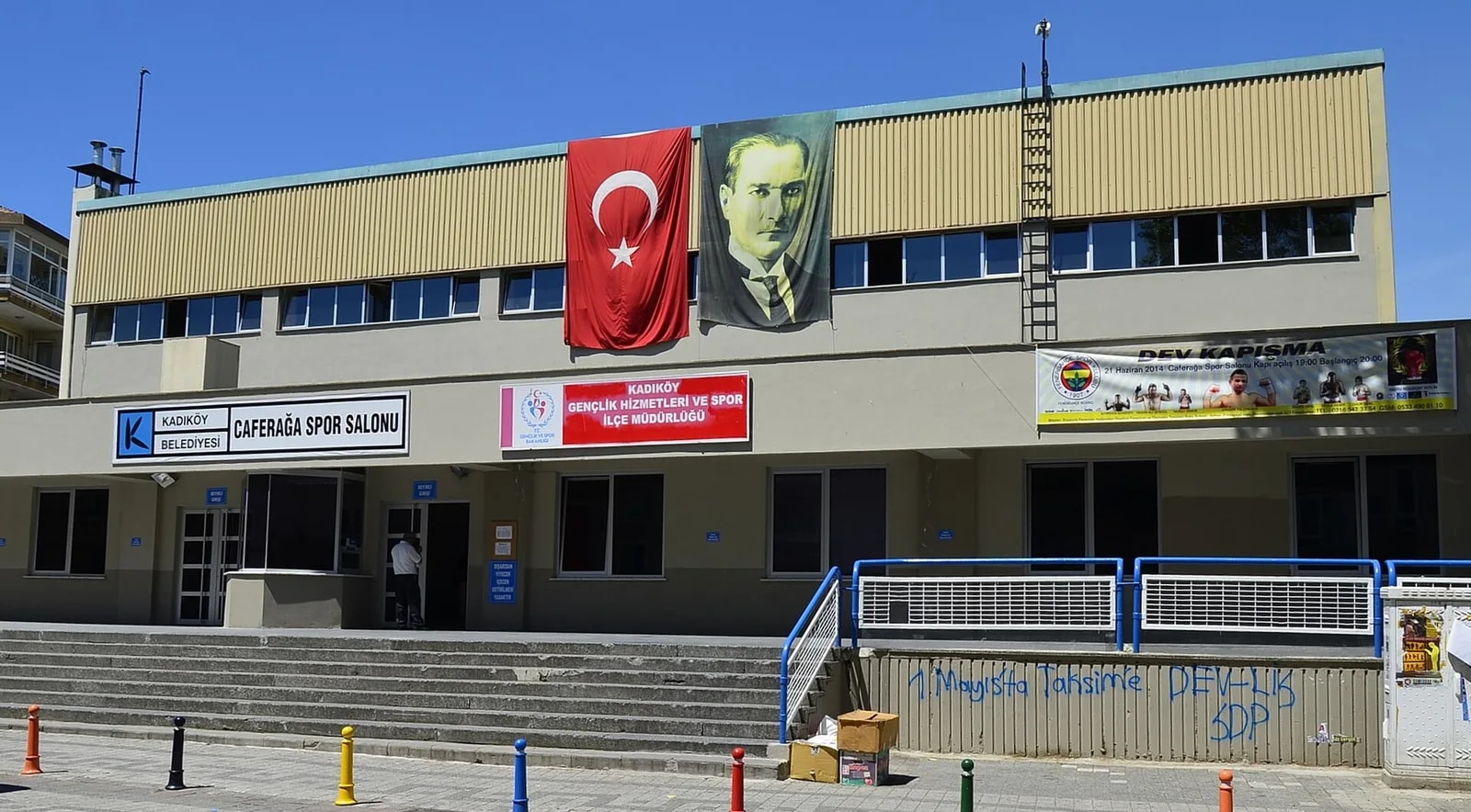 Kadıköy Belediyesi Caferağa Spor Salonu - Photo 2