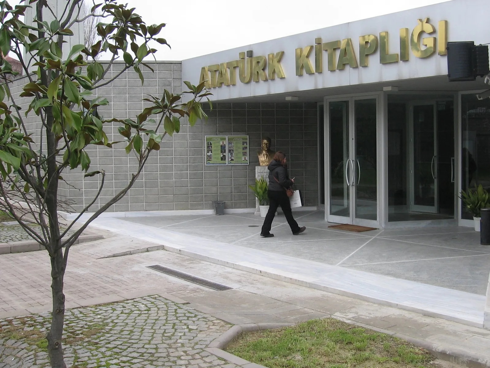 İBB Atatürk Kitaplığı